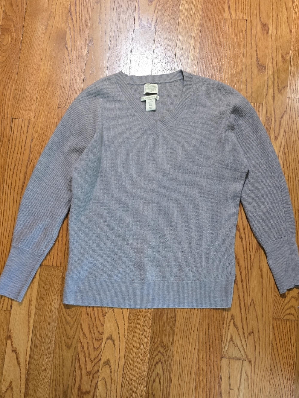 Women's High V-Neck Wool Sweater in Light Gray - Classic Knit